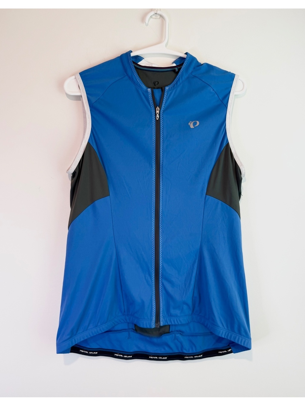 Pearl Izumi Elite Women’s Sleeveless Cycling Vest Full Zip, Back Pockets, Size L